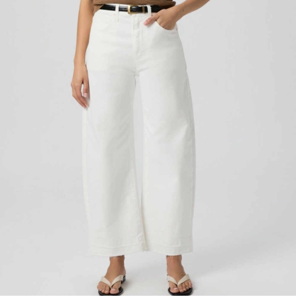 PAIGE Arellia Ankle Barrel Leg Jean